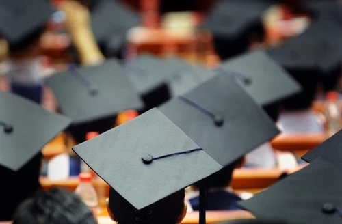 Stilstand is achteruitgang  - Dommigheid in de collegezaal?