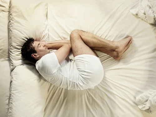 Foetal-position-menshealth.co_.uk_1