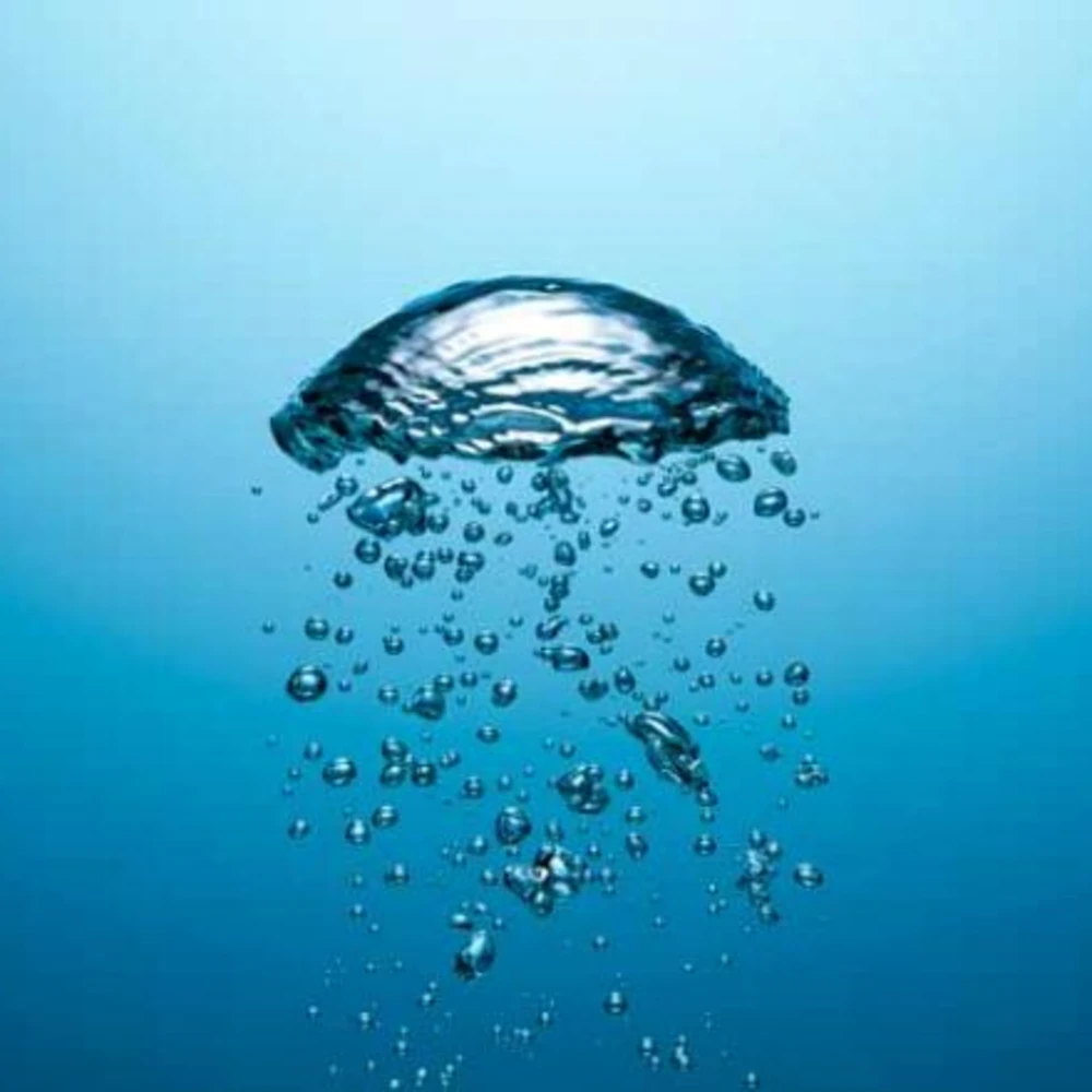 Airb-Bubbles-in-Water