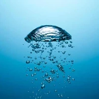 Airb-Bubbles-in-Water