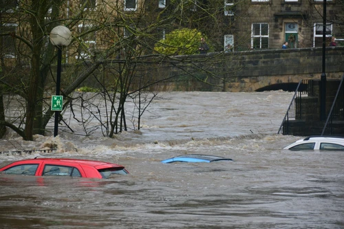 Bingley Floods 2015 Boxing Day - Brown Cow Bingley