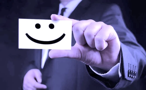 business card etiquette 825x510 1