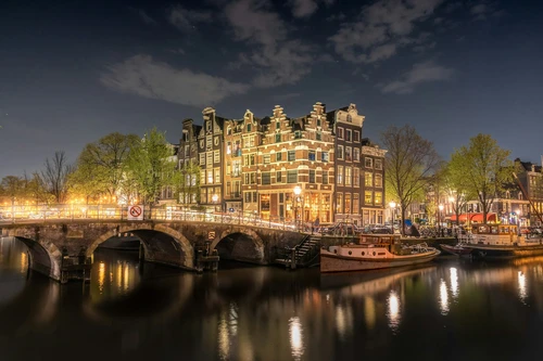 Papiermolensluis in between the Amsterdam canals (c)Reva Group ApS